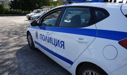 Вандали увредиха гумите и надраскаха лек автомобил в Добрич