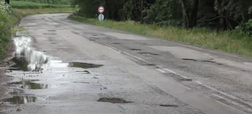 До края на май приключва ремонтът на два пътя в област Добрич