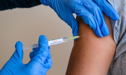 Pfizer/BioNTech разработиха ваксина специално за Омикрон