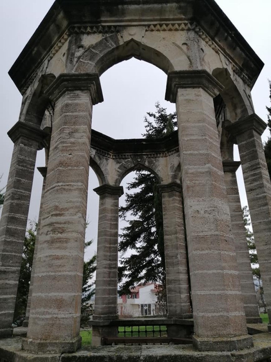 Текето "Ак Язълъ Баба - Св. Атанасий"  в с.Оброчище отново е отворено за посетители