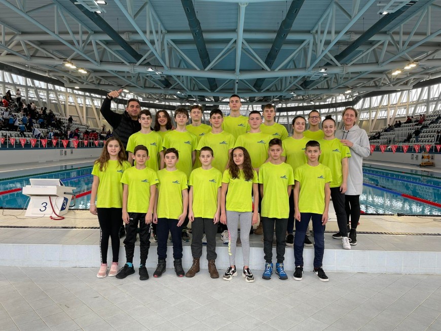 3 златни, 1 сребърен и 3 бронзови медала спечели клубът по плуване „Добруджа 2021” от турнир в Бургас