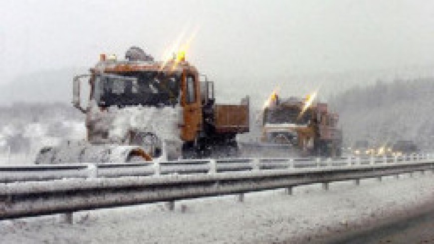 АПИ: Близо 530 снегорини почистват републиканските пътища. Шофьорите да карат внимателно&#33;