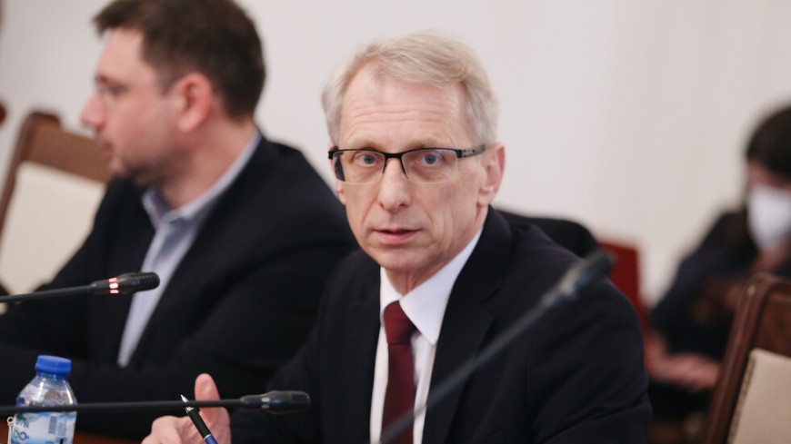 Министър Денков: Тестването на учениците ще продължи