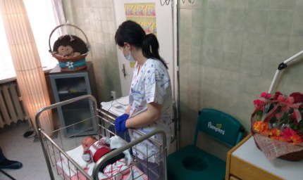 Ротари клуб Добрич дари апарат за слухов скрининг на отделението по неонатология към МБАЛ – Добрич