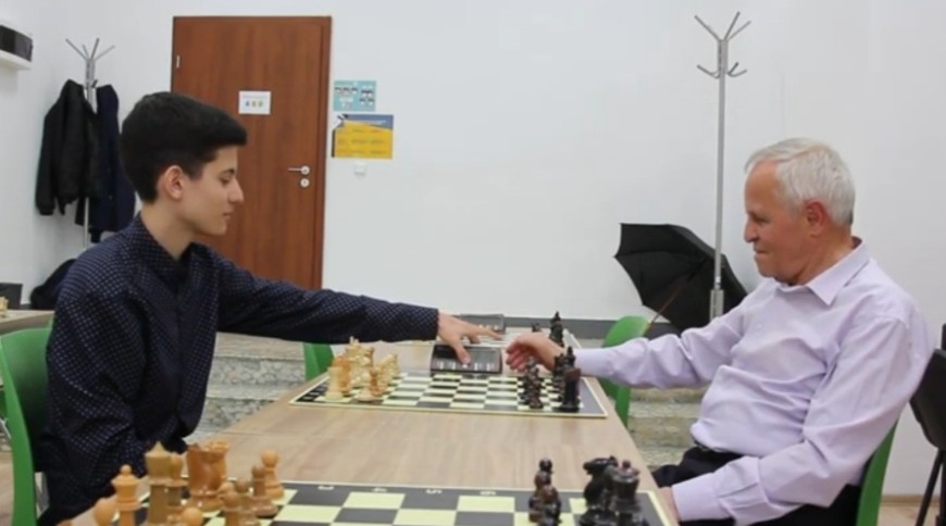 Шахматистът Момчил Петков от Добрич е най-младият гросмайстор в България