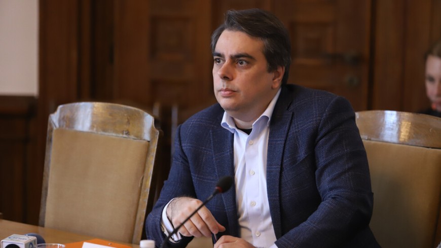 Асен Василев: Еврото трябва да бъде въведено до 1 януари 2024 г.