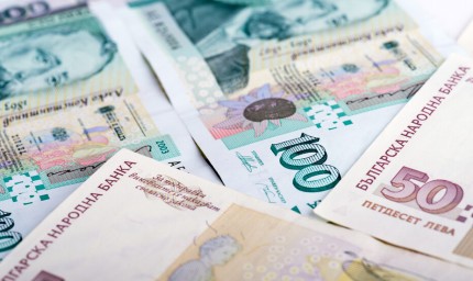 Кабинетът удължи компенсациите за цените на тока