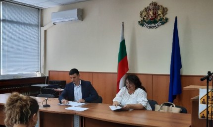 Областна епизоотична комисия набеляза мерки за ликвидиране на огнище на инфлуенца в обект в село Стефаново 