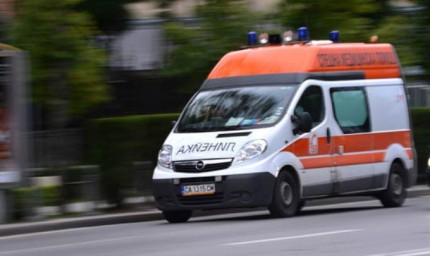 Жена е с опасност за живота след катастрофа в Генерал Тошево 