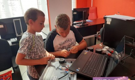 DS IT Academy започва сформиране на групи за летните курсове