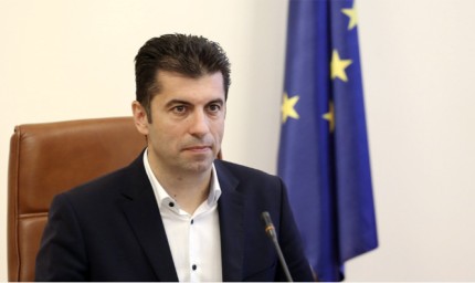 Петков внася оставката на правителството