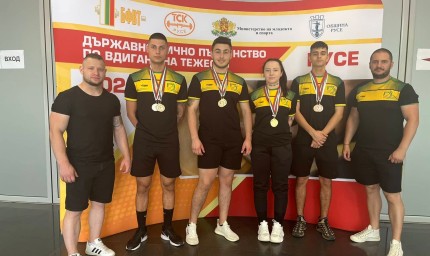 Още 7 златни, 2 сребърни и 3 бронзови медала за СКВТ „Добруджа” на държавното в Русе