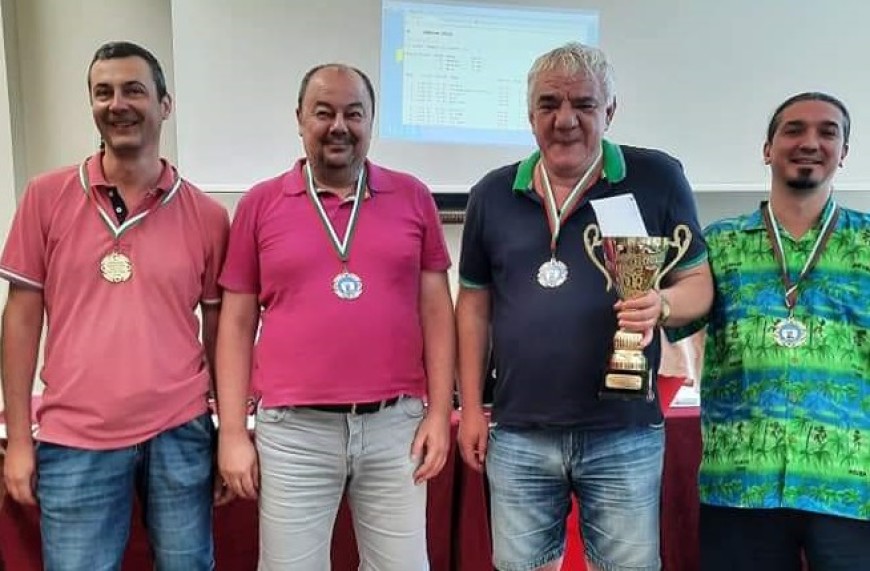Румънски бриджори триумфираха в отборния турнир в Албена