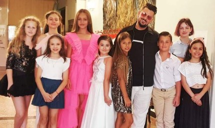Ванина Григорова от Студио „Сарандев“ -  участник в първата лятна вокална академия „Гласовете“ в град Каварна