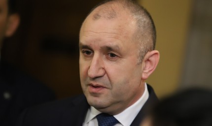 Президентът връчва третия мандат на БСП