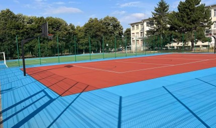 Училището в с. Нова Камена е с обновена спортна площадка