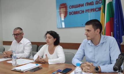 Еднолични и без подкрепата на УС на КАБ са критиките към конкурса за нов център на Добрич
