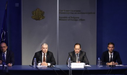 Над 16 000 заявления са подадени за гласуване на 2 октомври в чужбина