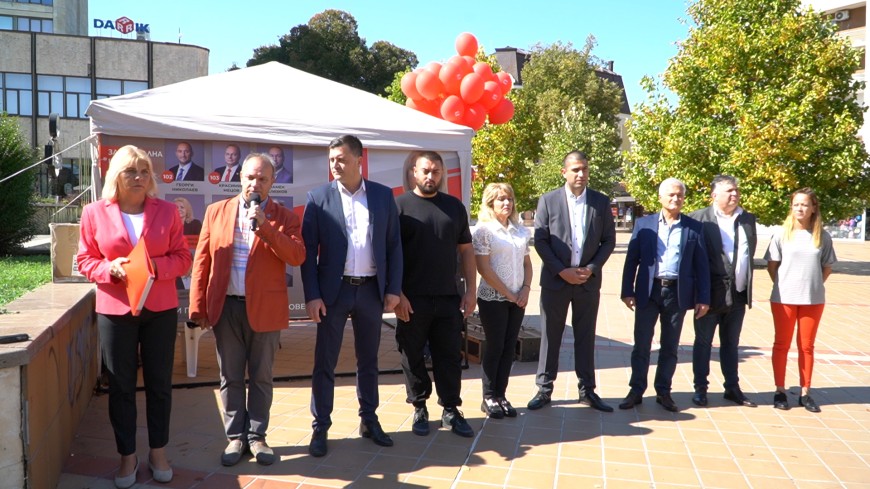 С 28 послания, 28 балона и 28 гълъба БСП Добрич закри предизборната си кампания
