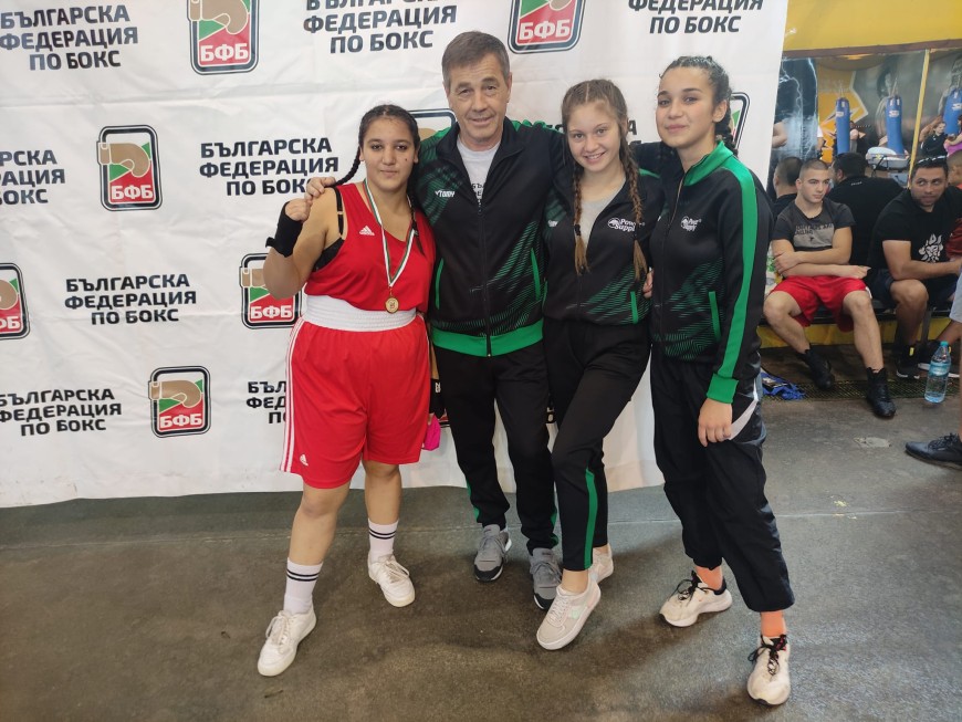 Боксов клуб „Добруджа“ се прибра от Пловдив с 2 златни и 1 сребърен медала