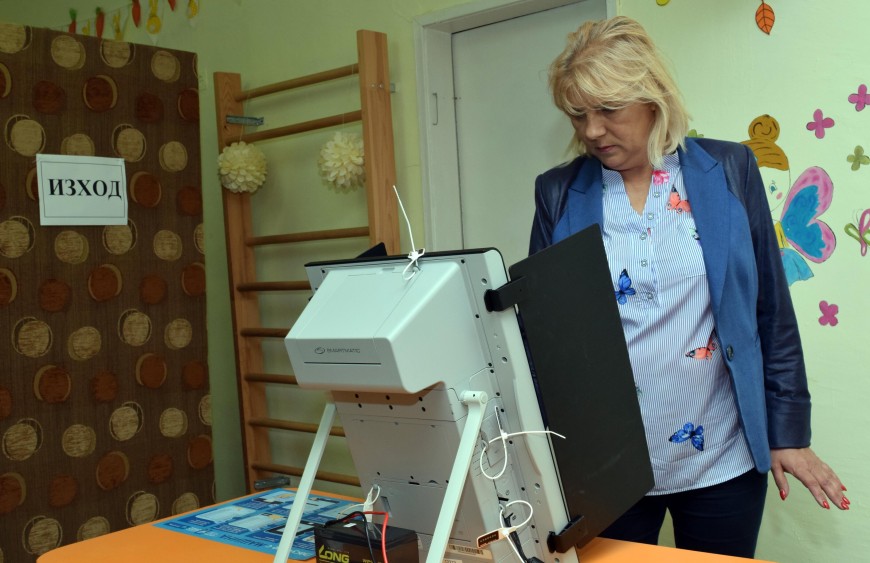 Мая Димитрова: Гласувах за това да живеем в една социална и сигурна държава