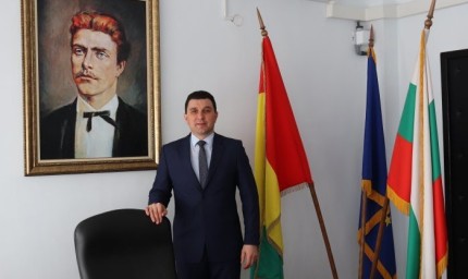 Поздрав от кмета на Община Генерал Тошево по повод Международния ден на учителя