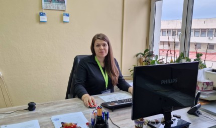 За да бъде една административна услуга изпълнена, зад нея стои екип от специалисти