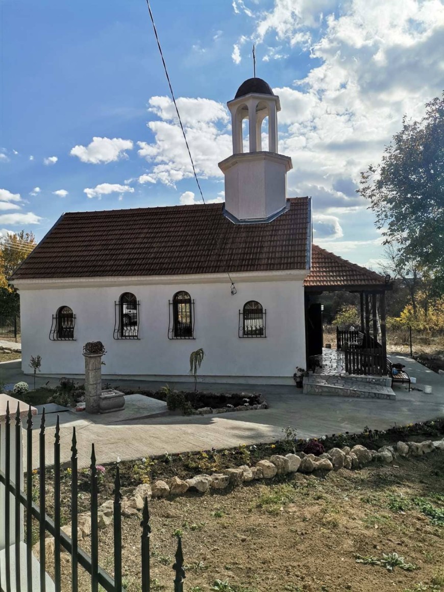 Освещават православния храм в село Ведрина на 30 октомври