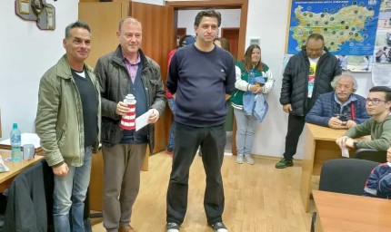 Легендата на българския шах  Васил Спасов дойде, видя и победи в Шабла