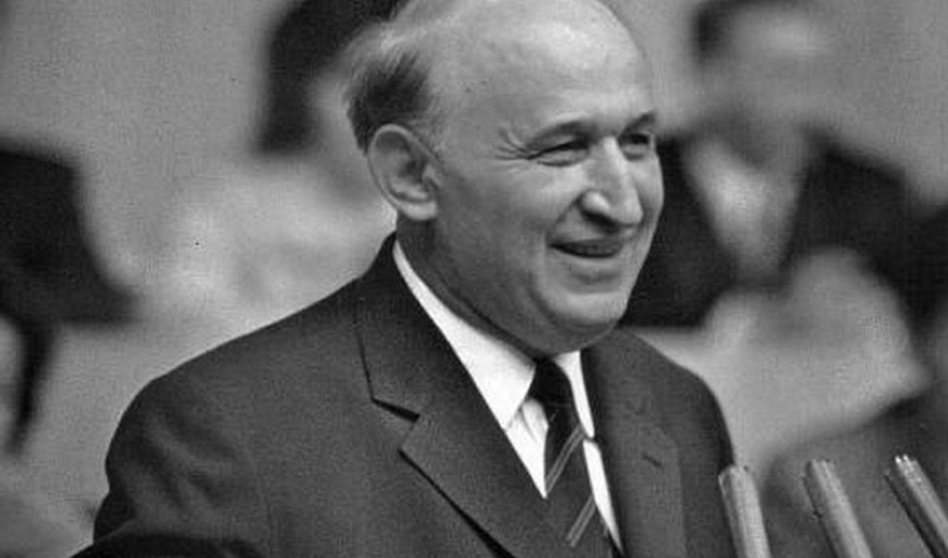 На 10 ноември 1989 година свалят Тодор Живков 