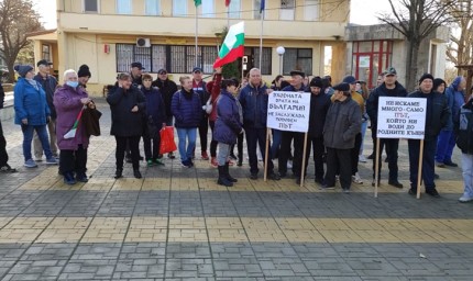 Две години мостът по пътя Генерал Тошево – ГКПП Кардам е без мантинели