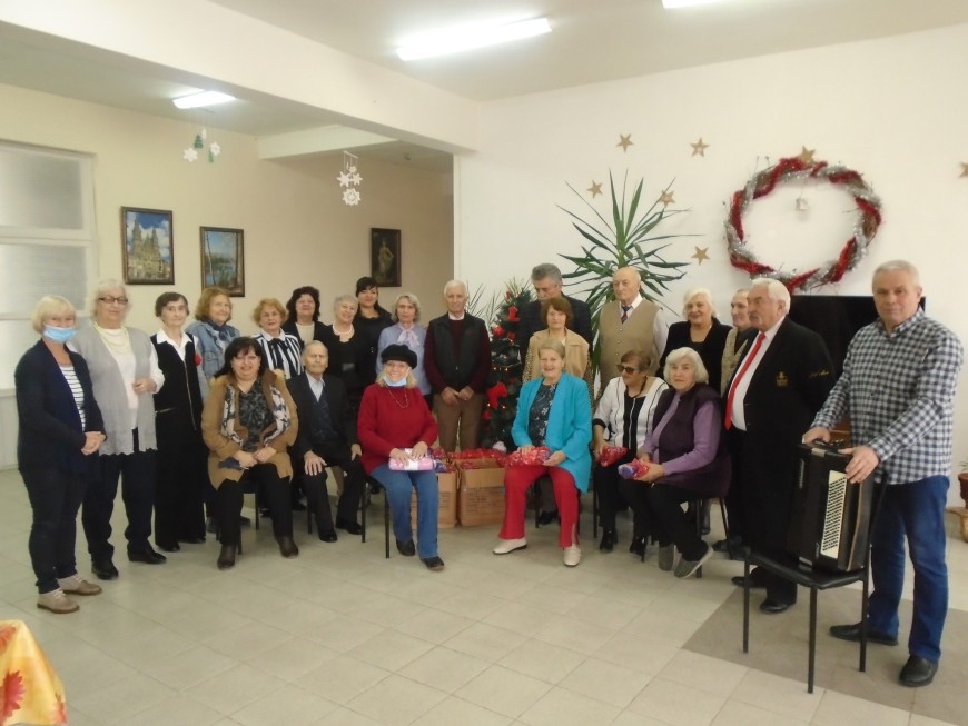Поредно дарение за Дома за стари хора в Добрич в навечерието на празниците
