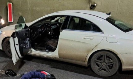 Полицията хвана крадците на мерцедес на АМ "Хемус"