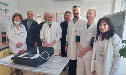 Коледен подарък за болницата в Добрич от  Ротари клуб Добрич