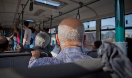 Пенсионерите от Крушари пътуват безплатно до Добрич