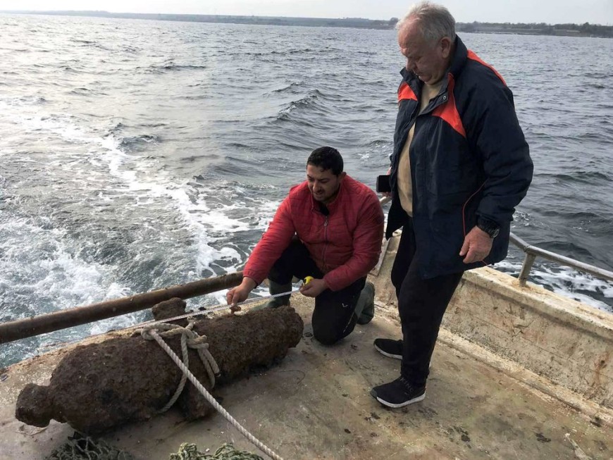 Корабни оръдия и амуниции на над 200 години извадиха от морето край нос Калиакра