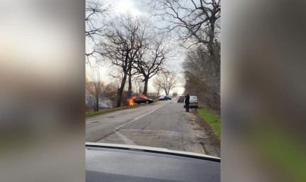 Автомобил катастрофира и се самозапали между селата Сенокос и Соколово