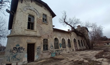 Ремонтът на старата гара в Добрич не е по финансовите възможности на общината