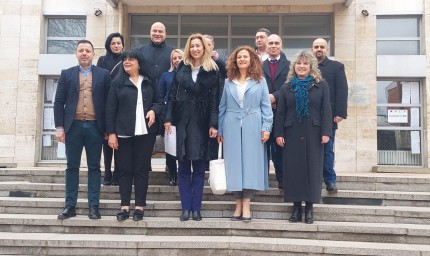 Коалиция ПП-ДБ  се регистрира в Районната избирателна комисия в Добрич