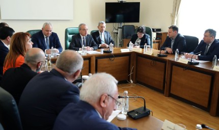 Премиерът Гълъб Донев обсъди с областните управители подготовката и провеждането на  изборите