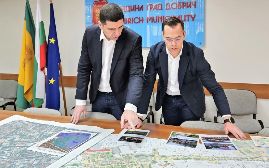 Кметът Йорданов и водачът на листата на ПП-ДБ Мирчев начертаха следващите стъпки по ключови проблеми на Добрич