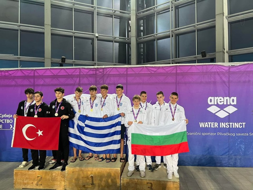 Добричлията Радослав Тодоров, заедно с националния отбор, взе бронз в Европейското първенство по плуване