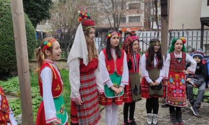 Празникът на младостта и любовта Лазаровден отбелязваме днес