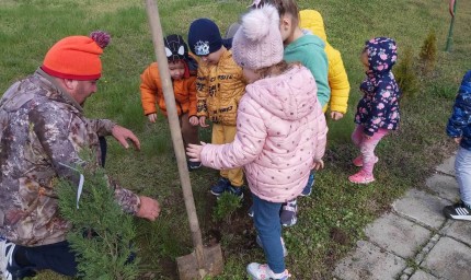 Седмица на гората в учебните заведения на община Крушари