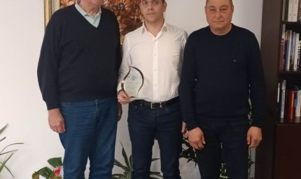 Плакет за кмета на Добрич от Националното движение по приложно колоездене