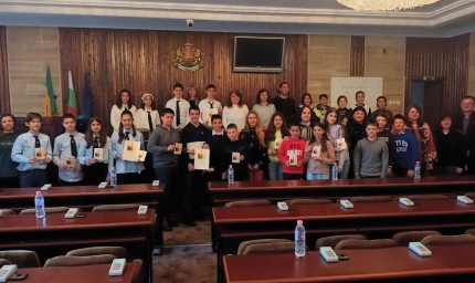 ОУ „Христо Ботев“ е победител в ученическото състезание „Защита при бедствия, пожари и извънредни ситуации“