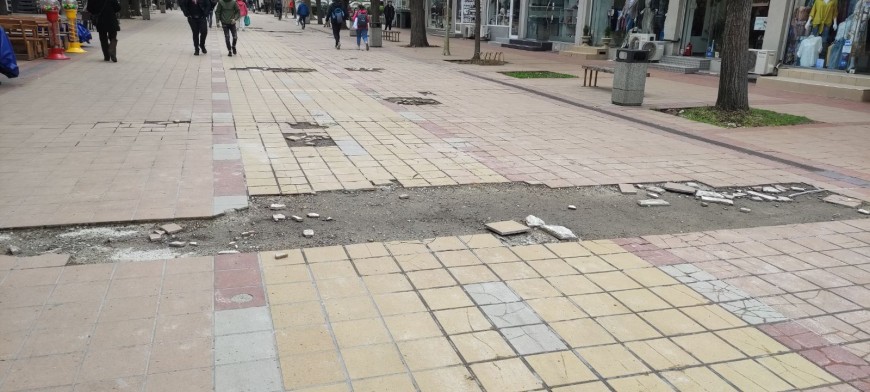 Ситуацията в Общинския съвет Добрич е: Крадецът вика дръжте крадеца!