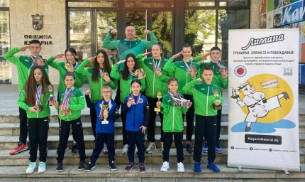  17 златни, 10 сребърни и 5 бронзови медала за клуба по бойни спортове  „Калиакра“ от Европейскотото  по Шотокан Карате До