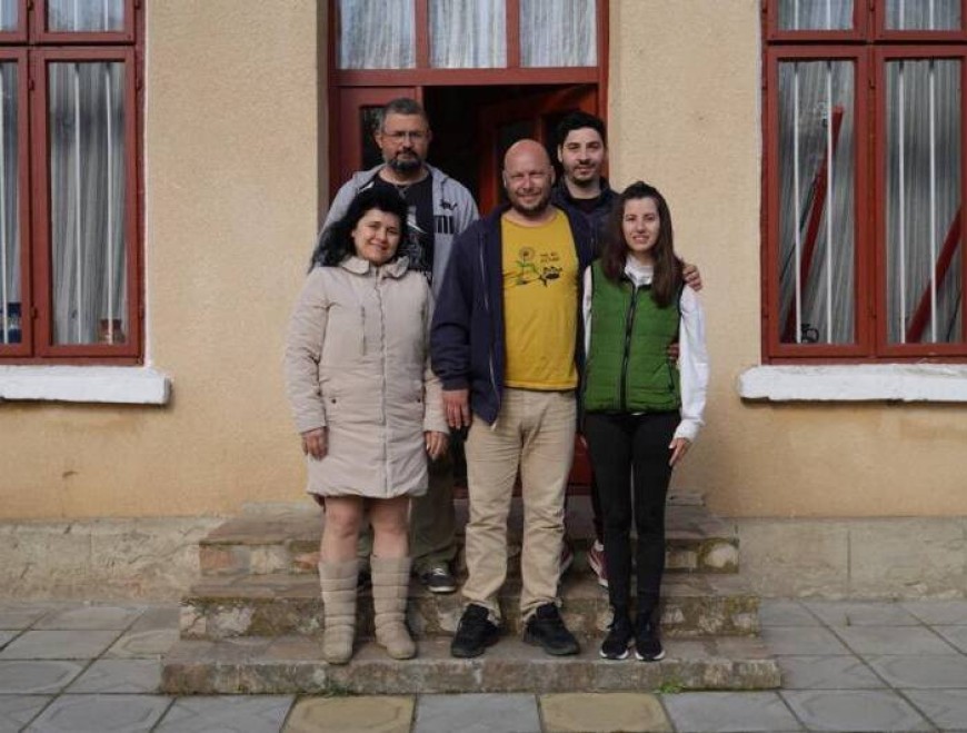 Фотографи уловиха цветните тайни на пролетна Добруджа