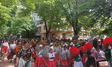 Добрич празнува 24 май (ГАЛЕРИЯ)